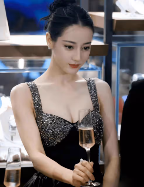 柳岩的胸 倪妮的肩頸 明星值得"百萬保險"的部位