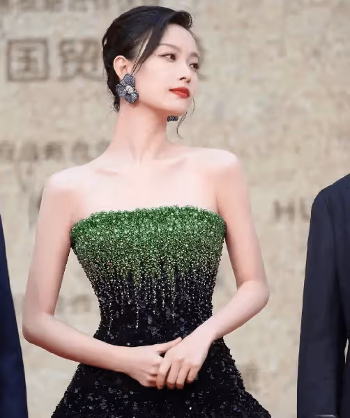 柳岩的胸 倪妮的肩頸 明星值得"百萬保險"的部位