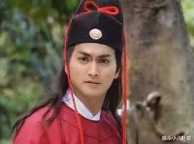 62歲男星落魄賣唱！冷清現場「被大媽一眼認出」：你怎麼到這裡了　心酸回答「看哭無數中年人」