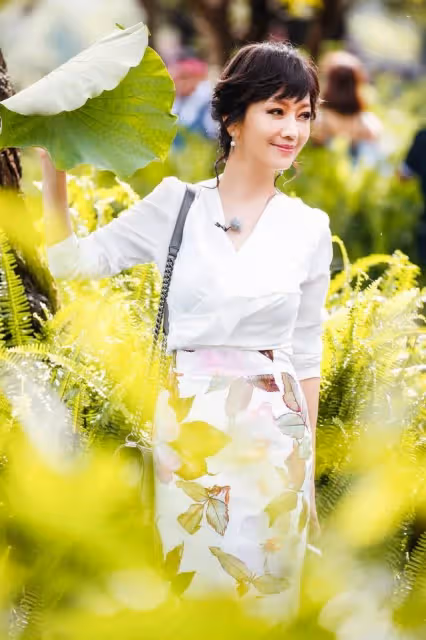 帶兩兒再婚！資深女星嫁給二任尪「被捧在掌心疼37年」　「把夫當男朋友」婚姻秘訣曝光