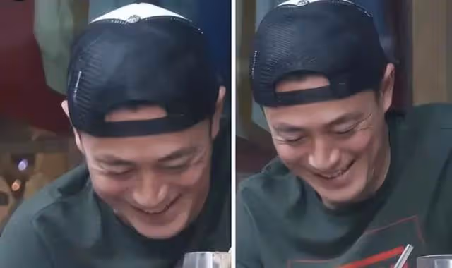 42歲霍建華獨自逛街喝咖啡！不懼媒體鏡頭，狀態不輸小鮮肉