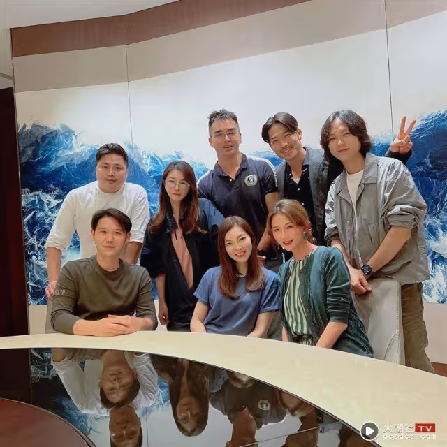 最狂同框！林志玲偕伴AKIRA、陳怡蓉夫婦合體「曾馨瑩都來了」