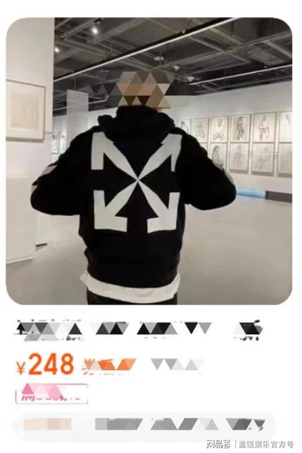 寧靜深夜與友人聚餐,身形臃腫肚子大疑吃撐,站街邊閒聊似路人