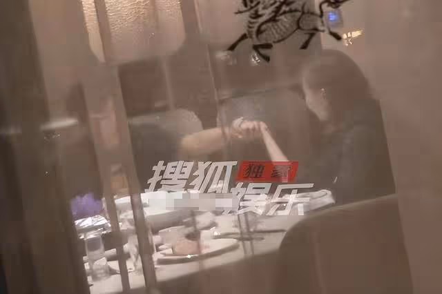 伊能靜含淚發文疑情變！與秦昊長期分隔兩地，男方曾微醺牽女生手