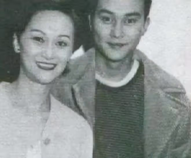 張智霖媽媽太優雅了，中德混血明艷又大氣，高貴氣質好像富家女！