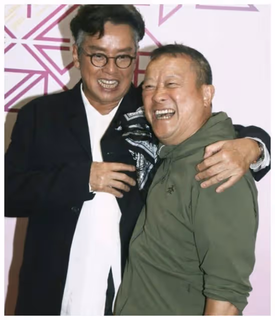 曾志偉再被罵為老不尊？與洪金寶大兒媳貼臉合影