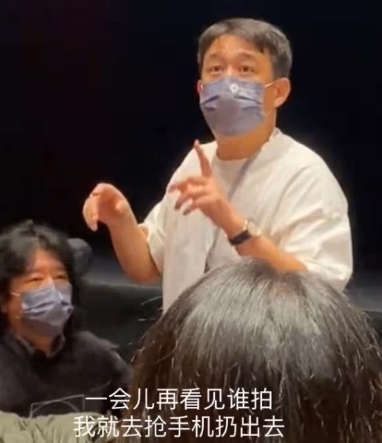 眾星齊聚烏鎮戲劇節不戴口罩 梅婷憔悴童瑤發胖