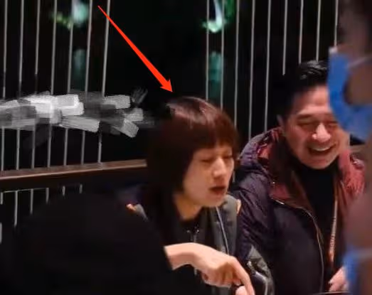 眾星齊聚烏鎮戲劇節不戴口罩 梅婷憔悴童瑤發胖