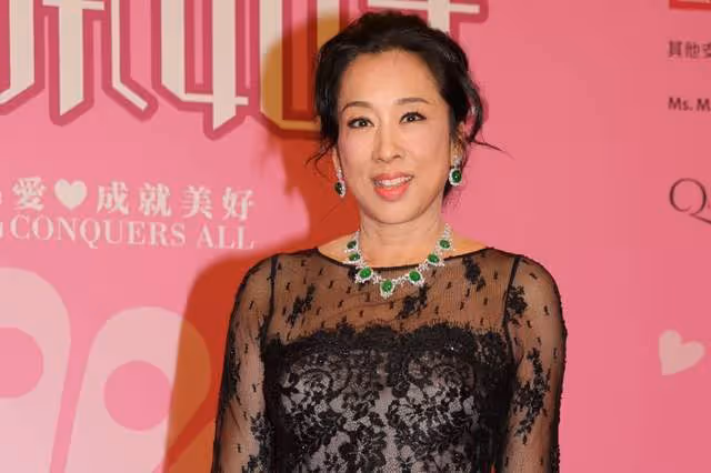 32位港姐齊聚 朱玲玲戴價值千萬翡翠