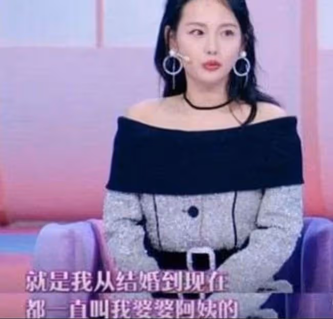 張嘉倪被綠後首現身 全程帶笑狀態吊打小三