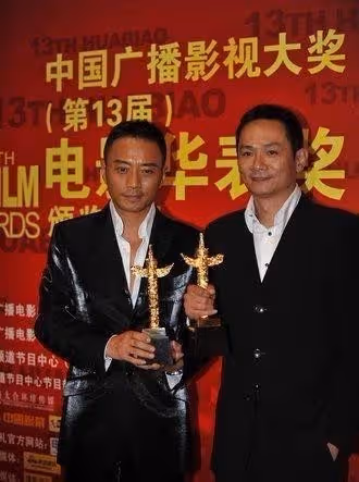 摘下影帝!52歲男星哽咽指天「今晚終於能做好夢」 「妻走後13年堅持不娶」現況令人淚目