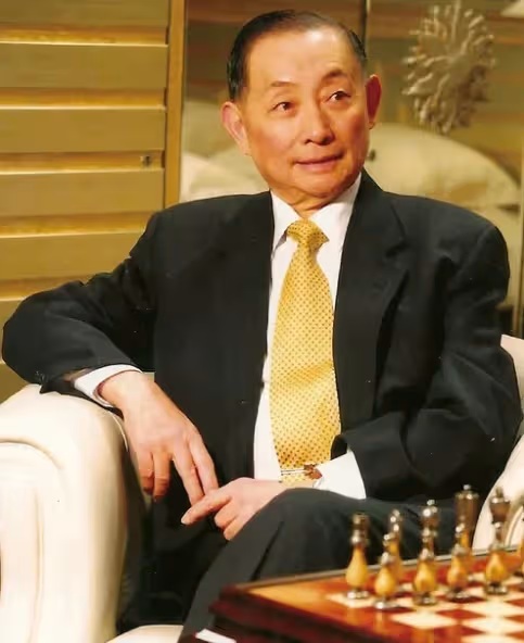 摘下影帝!52歲男星哽咽指天「今晚終於能做好夢」 「妻走後13年堅持不娶」現況令人淚目
