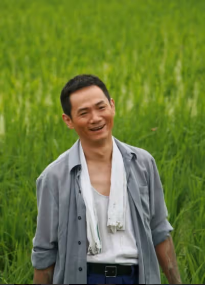 摘下影帝!52歲男星哽咽指天「今晚終於能做好夢」 「妻走後13年堅持不娶」現況令人淚目