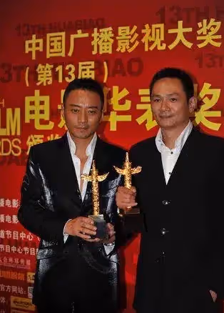 摘下影帝!52歲男星哽咽指天「今晚終於能做好夢」 「妻走後13年堅持不娶」現況令人淚目