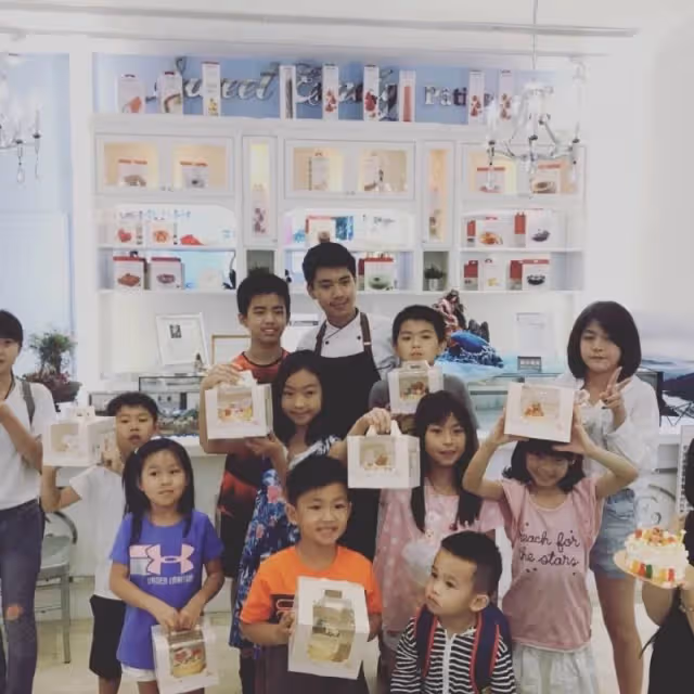 台灣之光!閱讀障礙少年「愛上做翻糖每天睡3小時」 台灣味神作「奪翻糖蛋糕國際金牌」錄取清大,網贊:追求夢想真的很感動