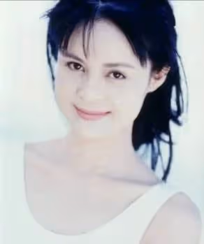 16歲出道曾被稱鄧麗君接班人,今鄉下撈金,顏值崩塌,52歲未婚無子,高勝美經歷了什麼
