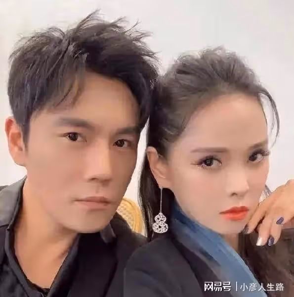 伊能靜落淚疑婚變，與秦昊分居兩地半年不互動，男方說出軌就自殺