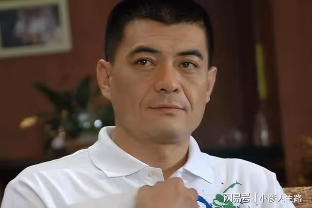 王新軍:親情有淚水,對不起唐靜,此生不會辜負小7歲的秦海璐