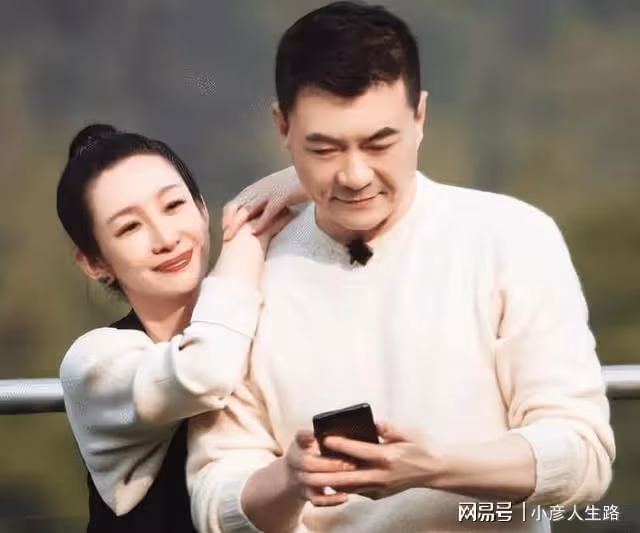 王新軍:親情有淚水,對不起唐靜,此生不會辜負小7歲的秦海璐