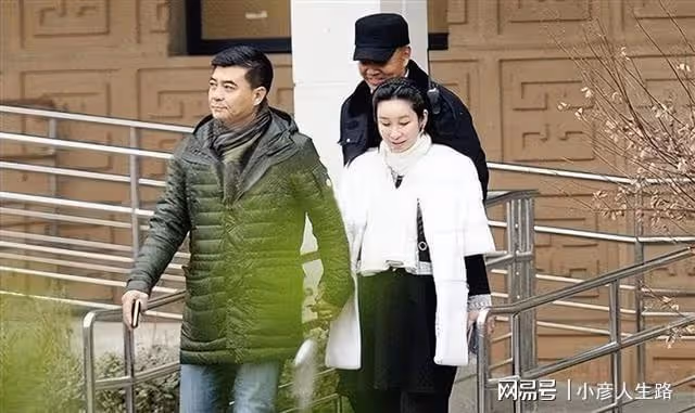 王新軍:親情有淚水,對不起唐靜,此生不會辜負小7歲的秦海璐