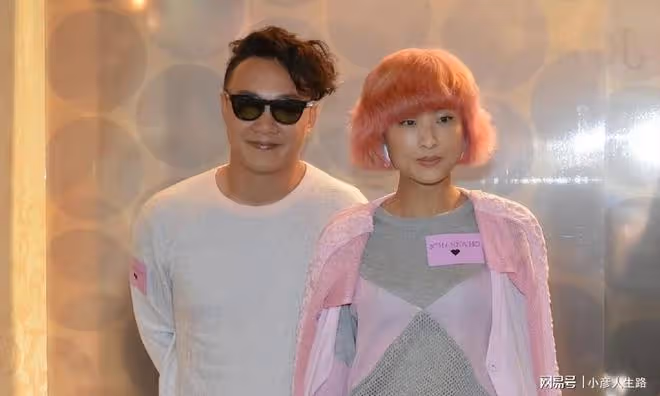 陳奕迅妻子插氧氣管,臉色蠟黃顯憔悴,為何不般配的愛情也很甜蜜