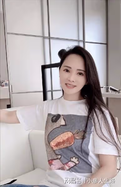 發傷感文案被疑婚變,伊能靜工作室發文否認,並回應此前聚餐事件