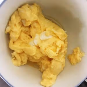 蒜黃炒雞蛋