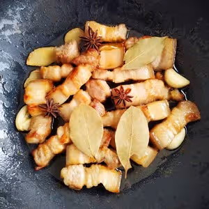 鵪鶉蛋燉五花肉