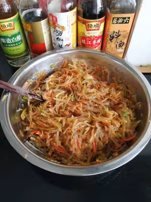 蘿蔔粉絲餡素包子