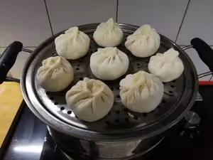 蘿蔔粉絲餡素包子