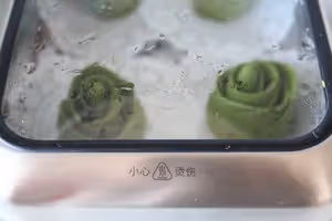 #北鼎蒸燉鍋#菠菜玫瑰花饅頭