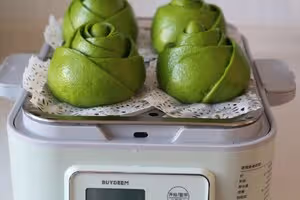 #北鼎蒸燉鍋#菠菜玫瑰花饅頭