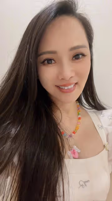 伊能靜辟謠婚變後曬幸福！戴米粒手工項鏈炫耀，大贊兒女懂事貼心