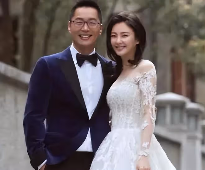假外貌、假年齡、假學歷，這些沉迷「造假」的明星，個個讓人反感