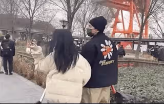 王大陸蔡卓宜大方認愛，借綜藝節目官宣戀情，互稱對方是男女朋友
