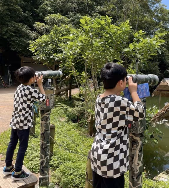 林志穎雙胞胎兒子7歲生日，陳若儀曬近照，兄弟倆一胖一瘦相差大