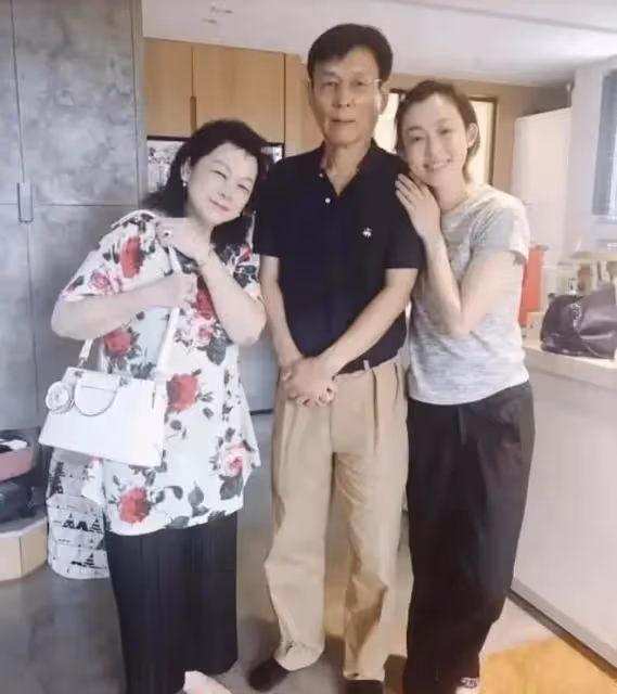 范瑋琪父親失足跌倒不治身亡，享壽75歲，上月100歲奶奶剛剛離世