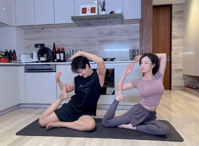 張檬發文秒刪，文案引婚變猜測，和小五結婚不到一年