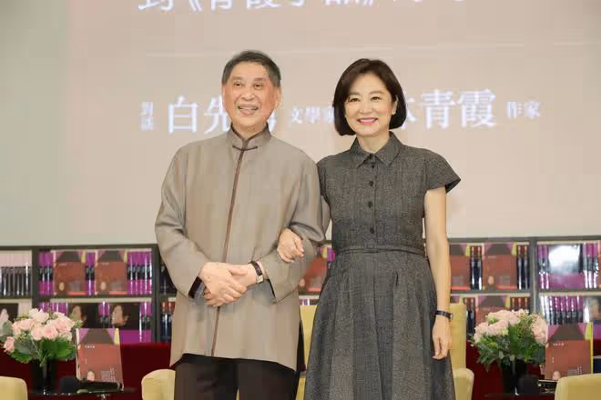 68歲林青霞現身新書發布會，欲復出演舞台劇，面部鬆弛魚尾紋搶鏡
