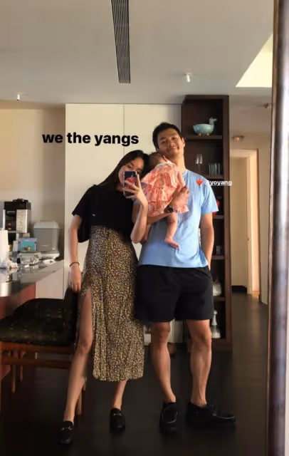 楊祐寧曬全家福為2歲女兒慶生，玩得比孩子開心，女兒罕見露正臉