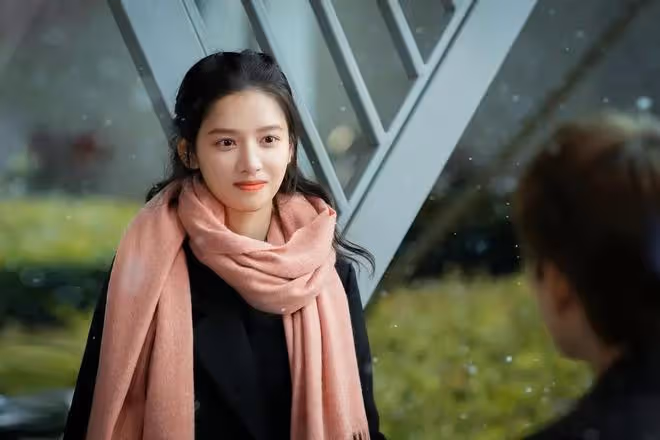 於正上熱搜後陳坤發文疑似回應，曬張婧儀美照，喊話讓她繼續努力