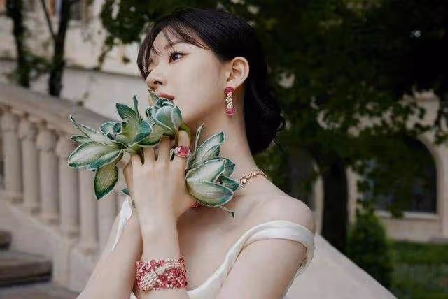 當初把於正感動得熱淚盈眶，趙露思演技怎麼樣？人紅展現的機會多