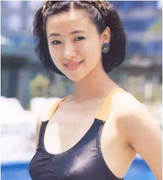 52歲翁虹商演，曾自嘲：天不怕地不怕，最怕丈夫嫌棄她
