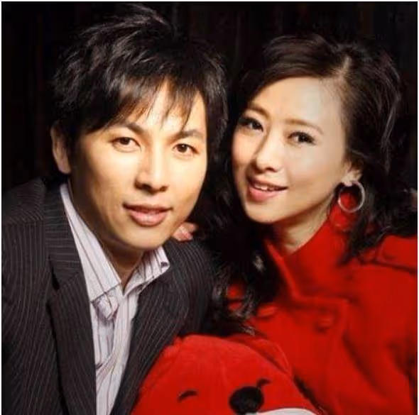 52歲翁虹商演，曾自嘲：天不怕地不怕，最怕丈夫嫌棄她