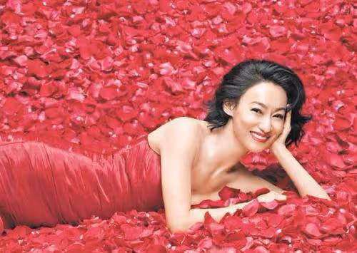 當過乞丐，做過舞女，40歲身亡未遂的惠英紅，影后之路有多難？