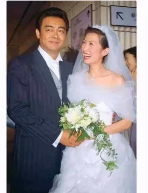 艷壓蔡少芬奪冠，周慧敏牽線嫁給劉青雲，郭藹明一生未育被寵21年