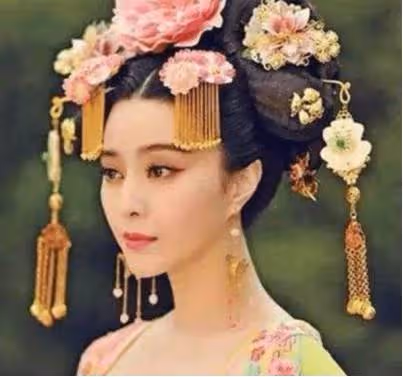 有一種「意外」叫趙麗穎演武則天!本以為不適合,定妝照曝光後,網友:堪稱本尊