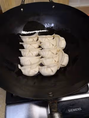 懶人煎餃（冷凍或者新鮮水餃）