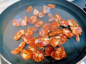 超下飯的簡單家常菜—胡蘿蔔炒香腸