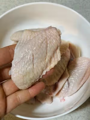 蒜香蜂蜜烤雞翅（空氣炸鍋版）